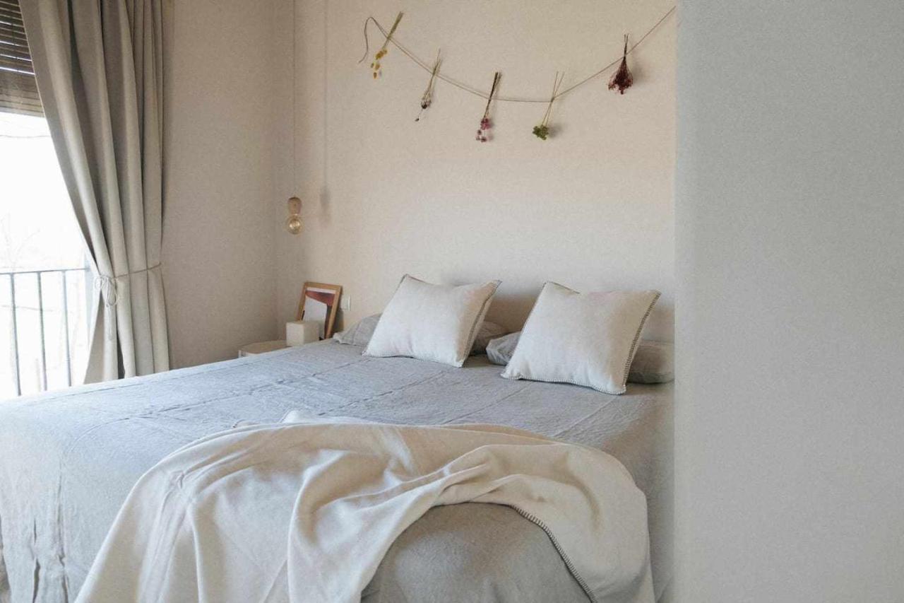 Casa Diana - B - By Lohodihomes Sant Jordi Desvalls Luaran gambar